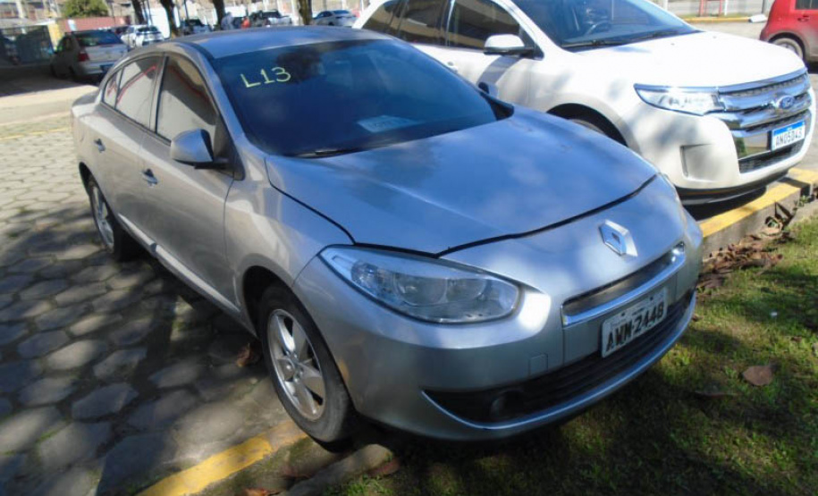 Portos do Paraná promove leilão de veículos