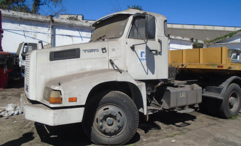 Portos do Paraná promove leilão de veículos