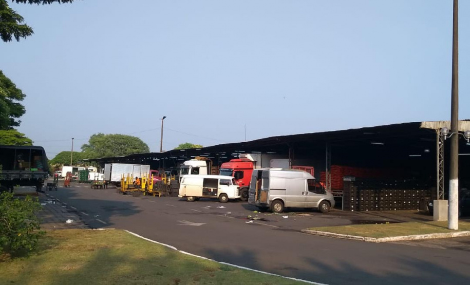 Ceasa Maringá abrirá no feriado de 15 de novembro. Demais unidades fecham