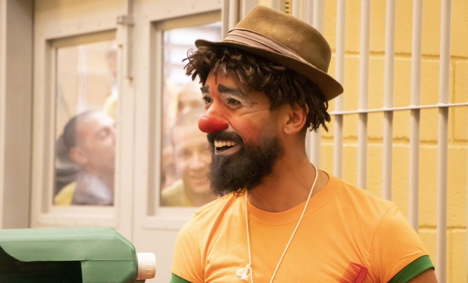 Mostra Especial do 50° Fenata leva peças a 60 instituições de Ponta Grossa