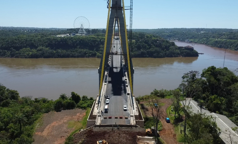 Estrutura da nova Ponte da Integração Brasil-Paraguai está concluída