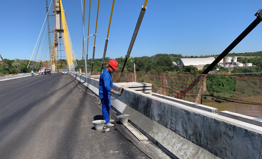 Estrutura da nova Ponte da Integração Brasil-Paraguai está concluída