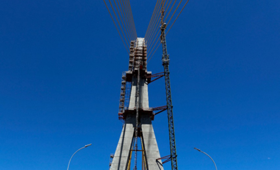 Nova ponte Brasil-Paraguai, em Foz do Iguaçu, está quase finalizada