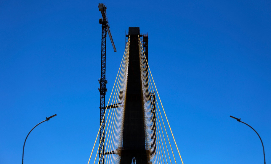 Nova ponte Brasil-Paraguai, em Foz do Iguaçu, está quase finalizada