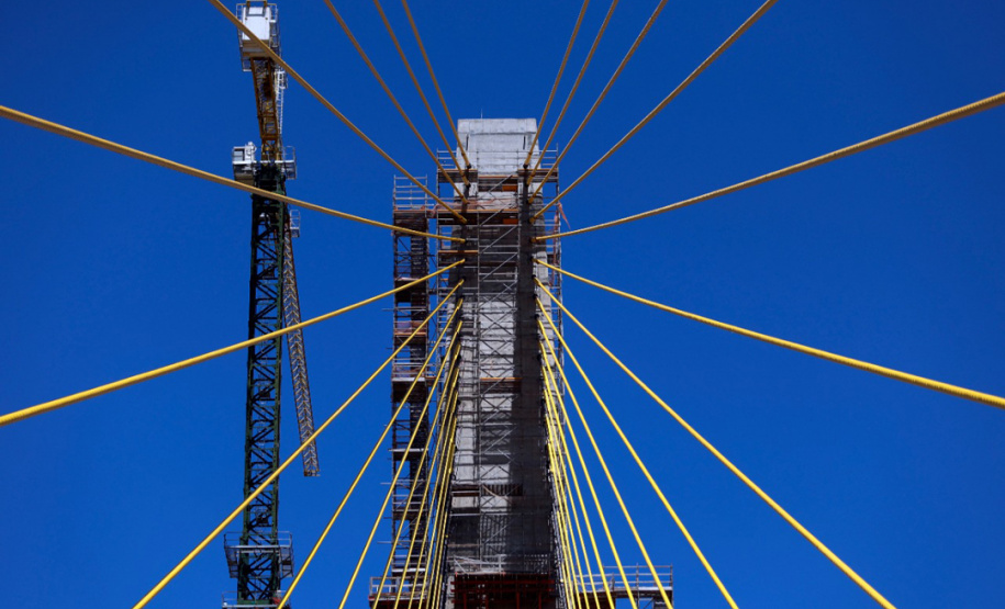 Nova ponte Brasil-Paraguai, em Foz do Iguaçu, está quase finalizada