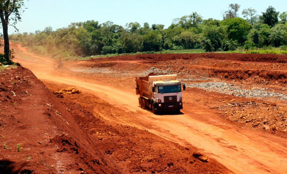 Nova ponte Brasil-Paraguai, em Foz do Iguaçu, está quase finalizada