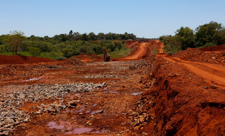 Nova ponte Brasil-Paraguai, em Foz do Iguaçu, está quase finalizada