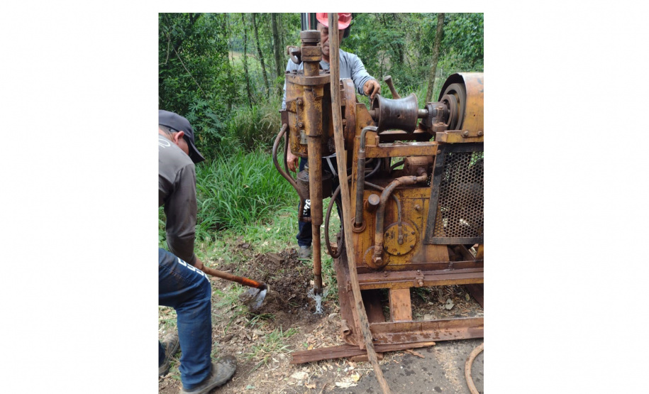 PR-182 Salgado Filho DER/PR inicia trabalhos para restaurar trecho da PR-182 interditado após deslizamento