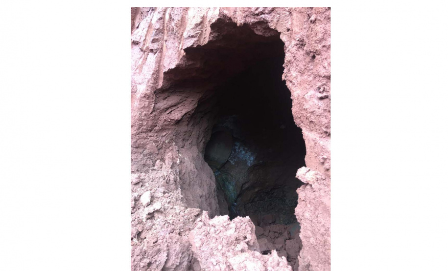 Diagnóstico da PR-445 em Mauá da Serra revela pequena caverna sob pista