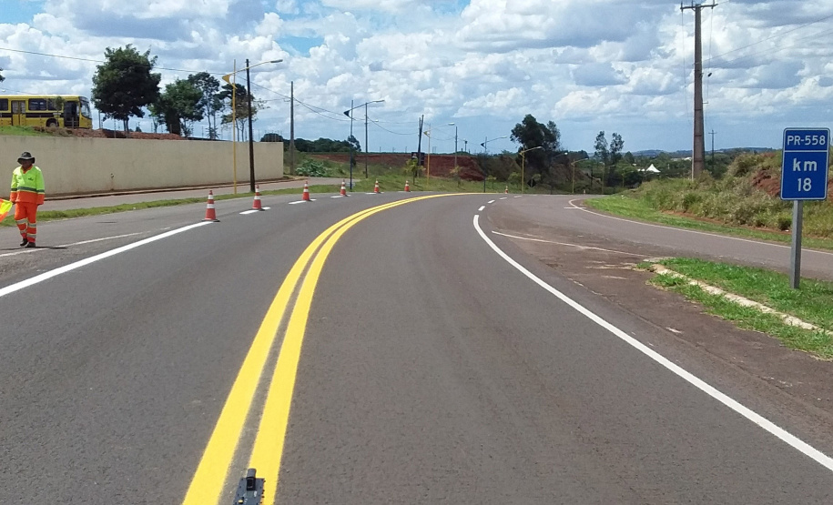 PR-558 Campo Mourão e Araruna Rodovia entre Campo Mourão e Araruna recebe reforço de sinalização