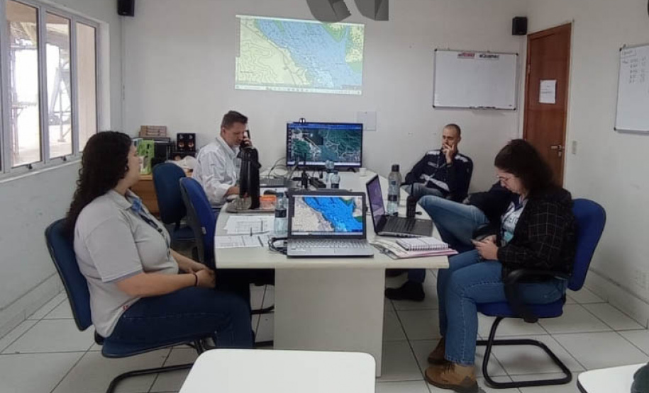 Portos do Paraná realiza simulado de emergência em Antonina