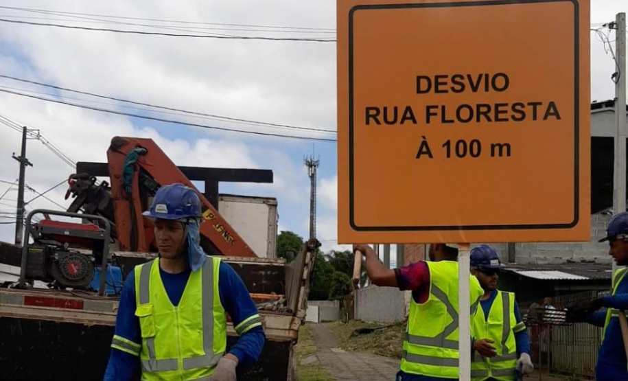 BR-376 tem bloqueios para avançar obra de novo viaduto em São José dos Pinhais