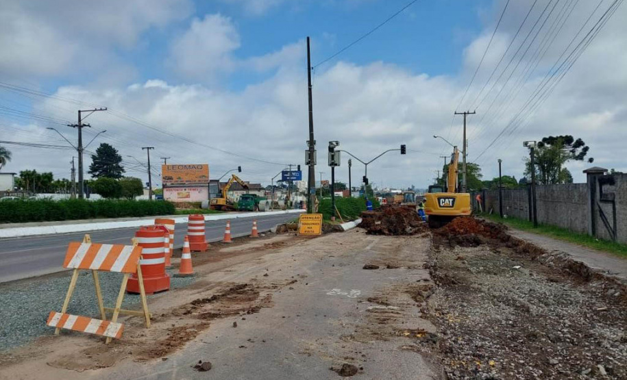 BR-376 tem bloqueios para avançar obra de novo viaduto em São José dos Pinhais