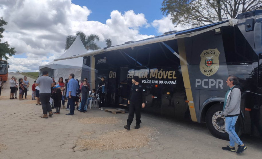 PCPR na Comunidade atende mais de 500 pessoas em Rio Branco do Sul