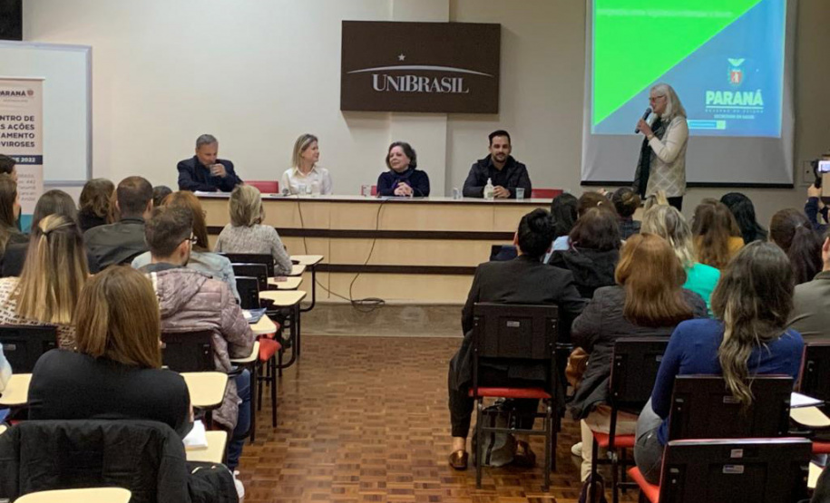 Saúde capacita equipes para o controle da dengue e inicia os preparativos para o dia D