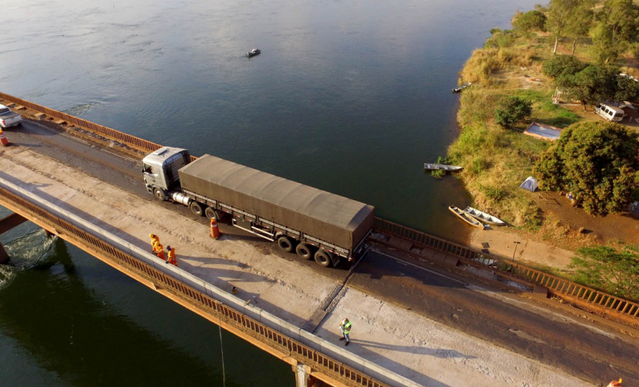 Governo paulista inicia obras na ponte de Porecatu após o feriado da República