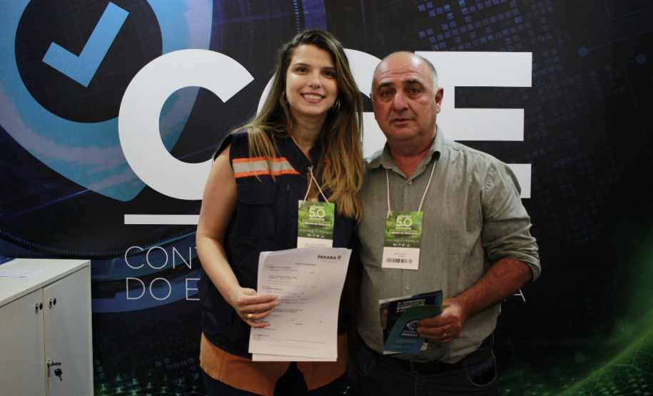 Prefeitos assinam adesão ao Controla Paraná durante o Governo 5.0 em Foz