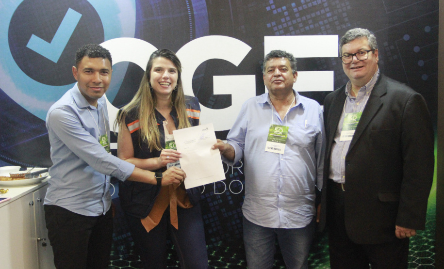 Prefeitos assinam adesão ao Controla Paraná durante o Governo 5.0 em Foz