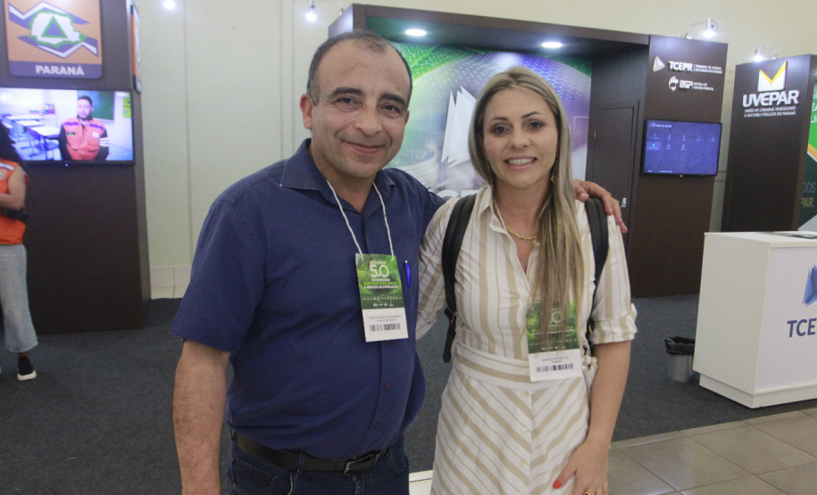 Prefeitos assinam adesão ao Controla Paraná durante o Governo 5.0 em Foz