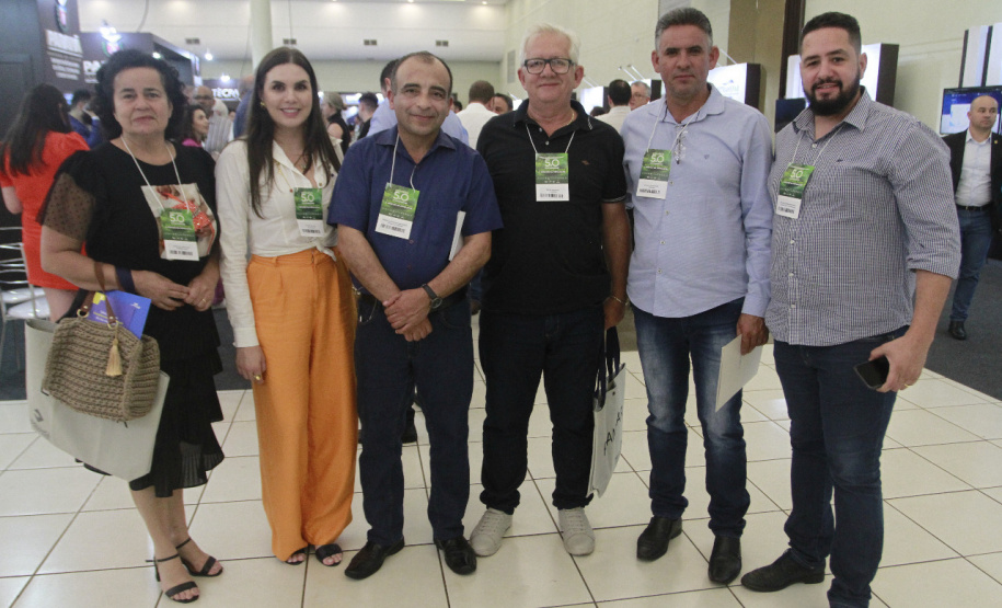 Prefeitos assinam adesão ao Controla Paraná durante o Governo 5.0 em Foz