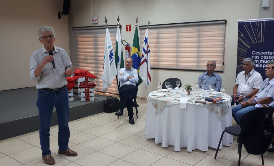 Embaixadores conhecem agroindústria paranaense