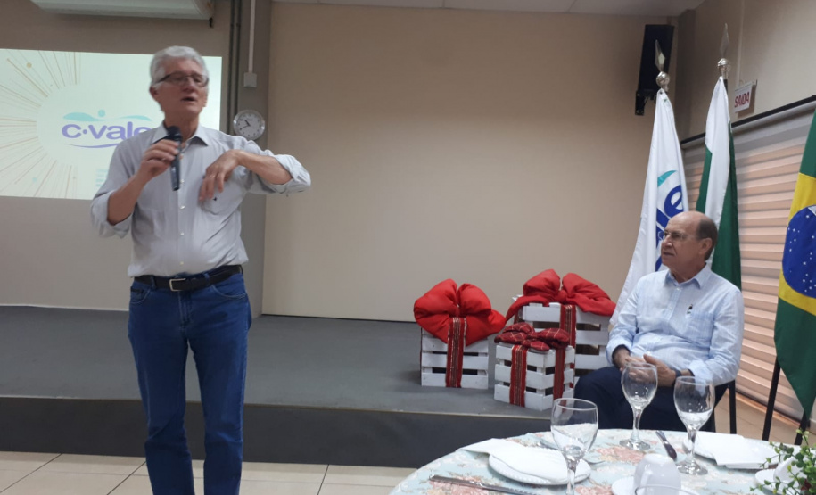 Embaixadores conhecem agroindústria paranaense