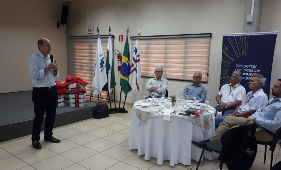 Embaixadores conhecem agroindústria paranaense