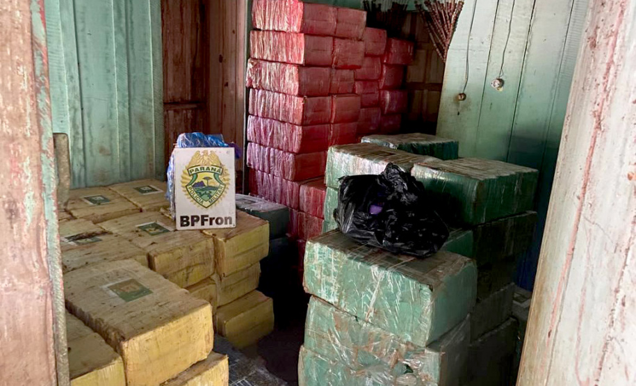 BPFRON apreende mais de três toneladas de drogas em Diamante D’Oeste