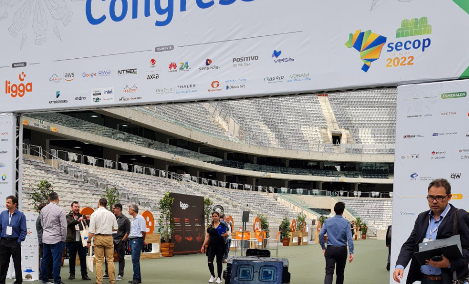 Encontro apoiado pela Celepar reuniu diversos gestores de tecnologia no Estádio Joaquim Américo Guimarães e premiou soluções de entidades estaduais de tecnologia