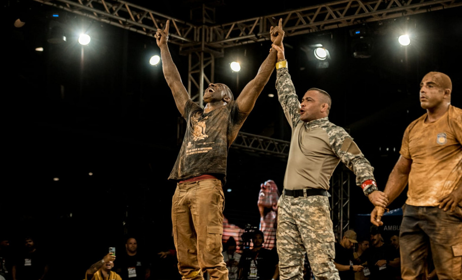 Policial militar do Paraná é campeão de competição de jiu jitsu para atletas das forças de segurança