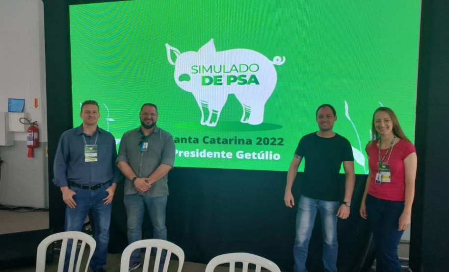 Adapar participa de simulado de emergência contra a peste suína africana