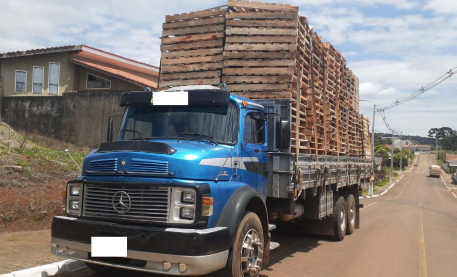 Operação da Receita Estadual apreende cargas com notas fiscais falsas na região Sul do Paraná 