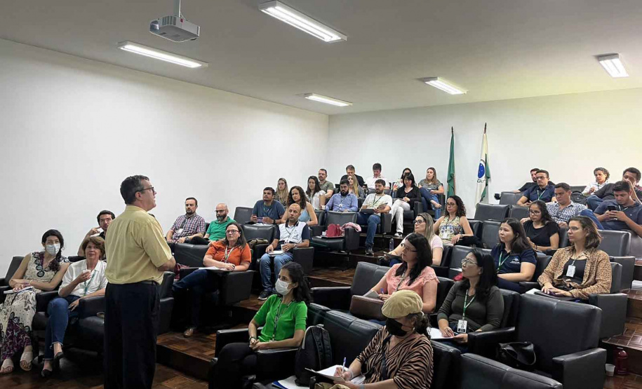 Paraná reforça ações de prevenção da Influenza Aviária
