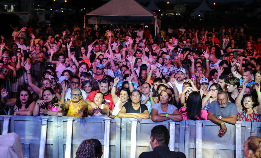 Shows gratuitos prometem agitar o verão nas praias do Paraná