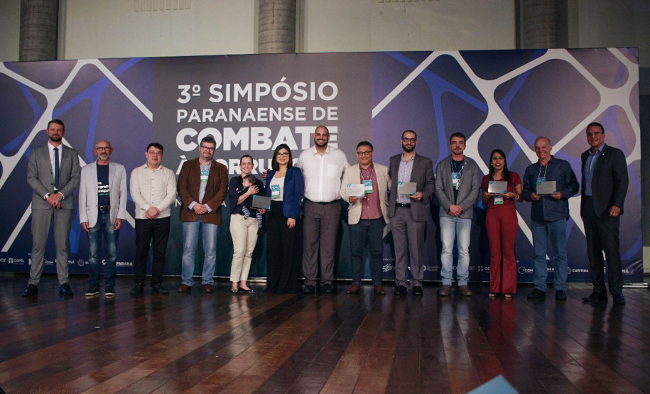 Controladoria-Geral do Estado premia servidores e agentes que se destacaram em 2022