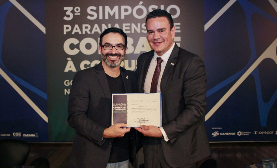 Controladoria-Geral do Estado premia servidores e agentes que se destacaram em 2022