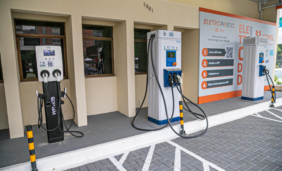 Novo eletroposto da Copel é o 1º com carregador ultrarrápido