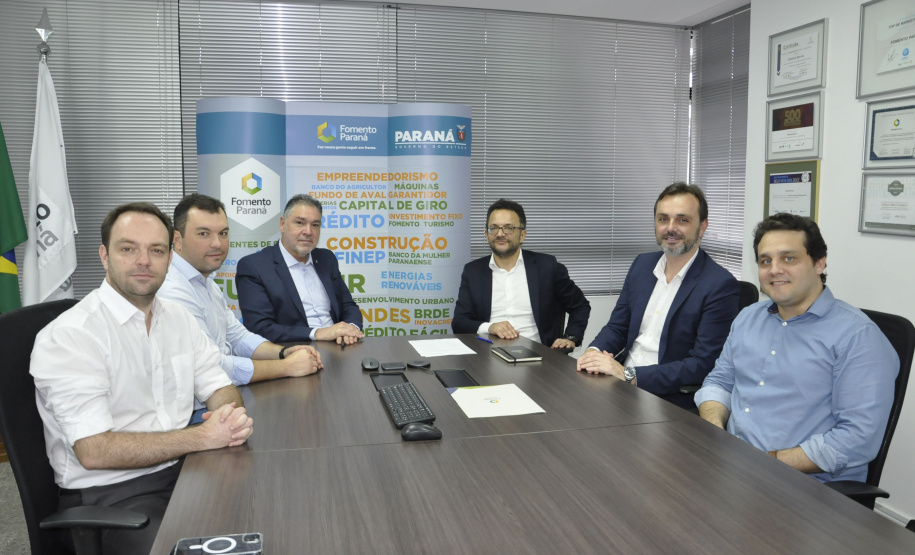 Fomento Paraná e Compagas estudam abertura de mercado para gás natural e biometano