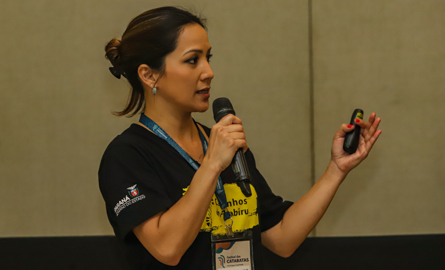 Foz do Iguaçu, 01 de dezembro de 2022 - Apresentação do Caminhos do Piabiru durante o Festival Internacional das Cataratas. Foto: Roberto Dziura Jr./AEN