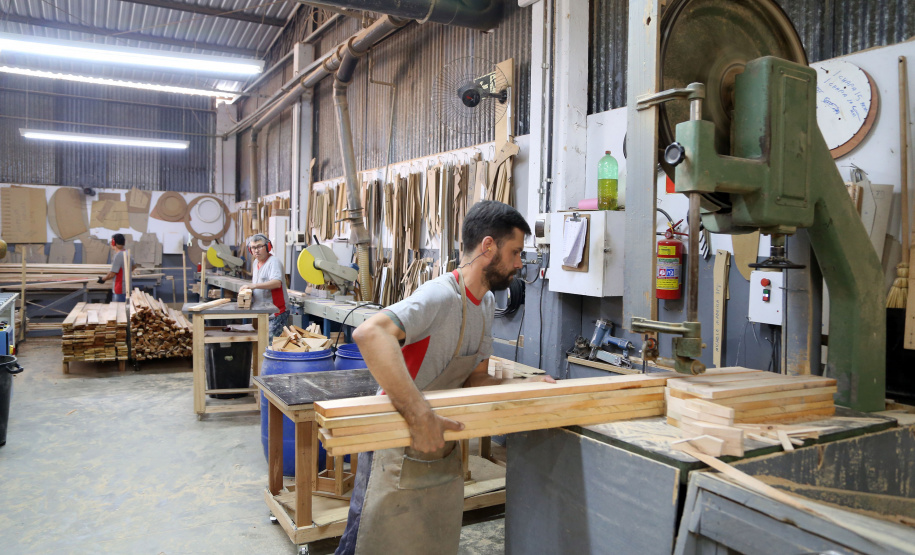 Com 4.832 vagas de emprego abertas em novembro, Paraná segue como o estado que mais emprega no Sul