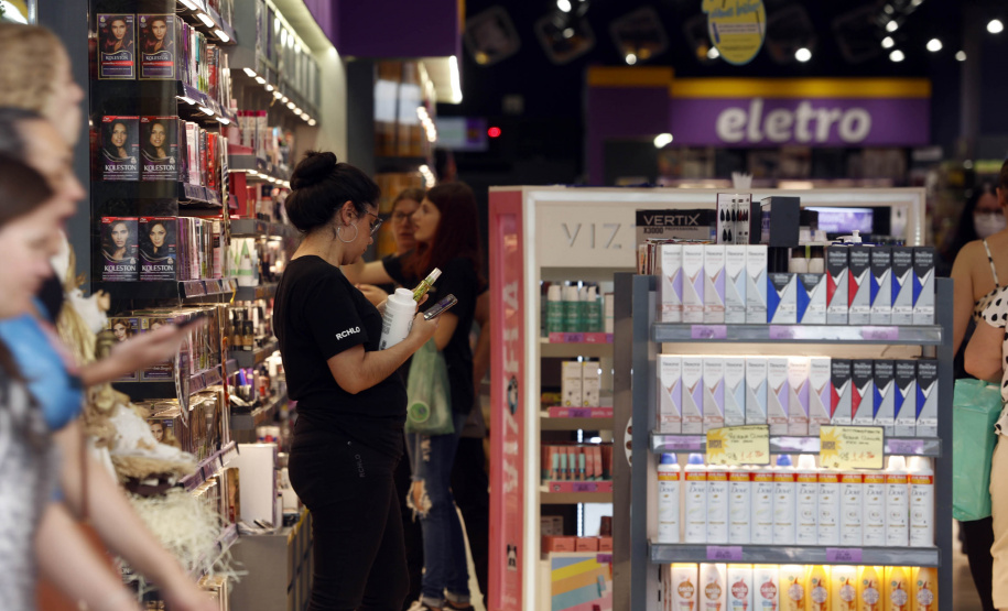 Polícia Civil orienta cidadãos sobre cuidados durante compras de Natal