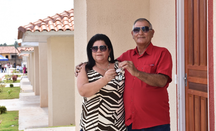 Governo do Paraná inaugura condomínio do idoso de Cornélio Procópio