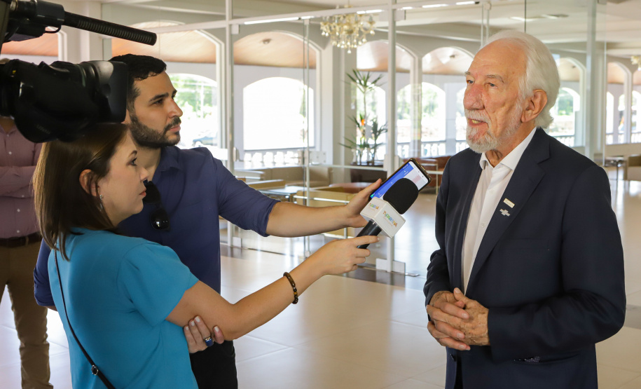 Foz do Iguaçu, 01 de dezembro de 2022 - Apresentação do Caminhos do Piabiru durante o Festival Internacional das Cataratas. Foto: Roberto Dziura Jr./AEN