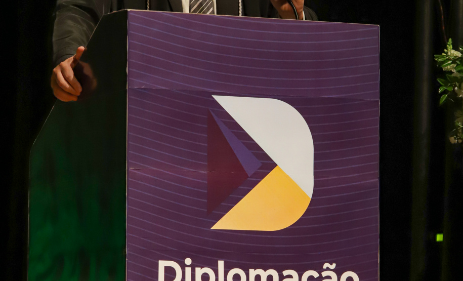 Ratinho Junior é diplomado, agradece paranaenses e prevê nova gestão com grandes resultados