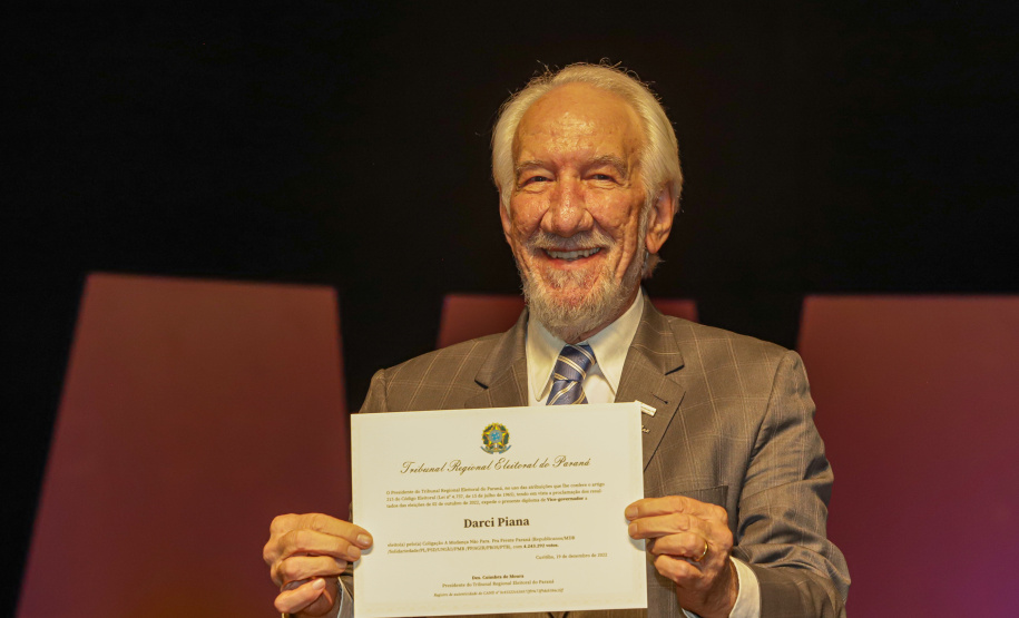 Ratinho Junior é diplomado, agradece paranaenses e prevê nova gestão com grandes resultados