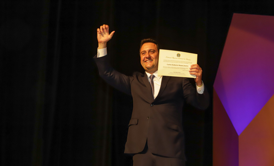 Ratinho Junior é diplomado, agradece paranaenses e prevê nova gestão com grandes resultados