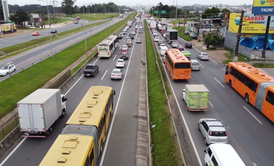 Comec solicita análise da temporização de semáforos na BR-116