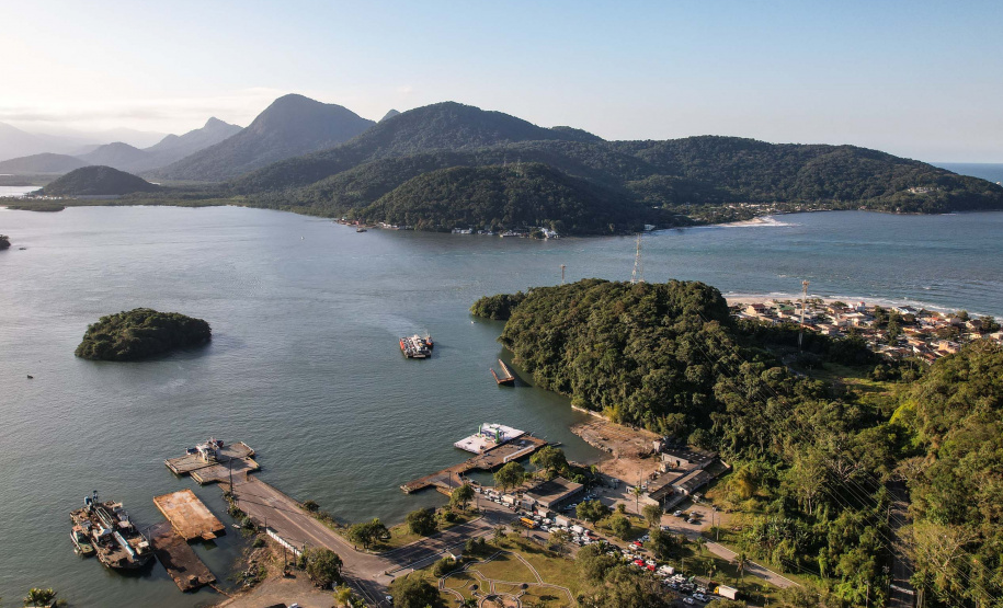 Terceiro ferry boat retorna à baía de Guaratuba e verão terá operação completa