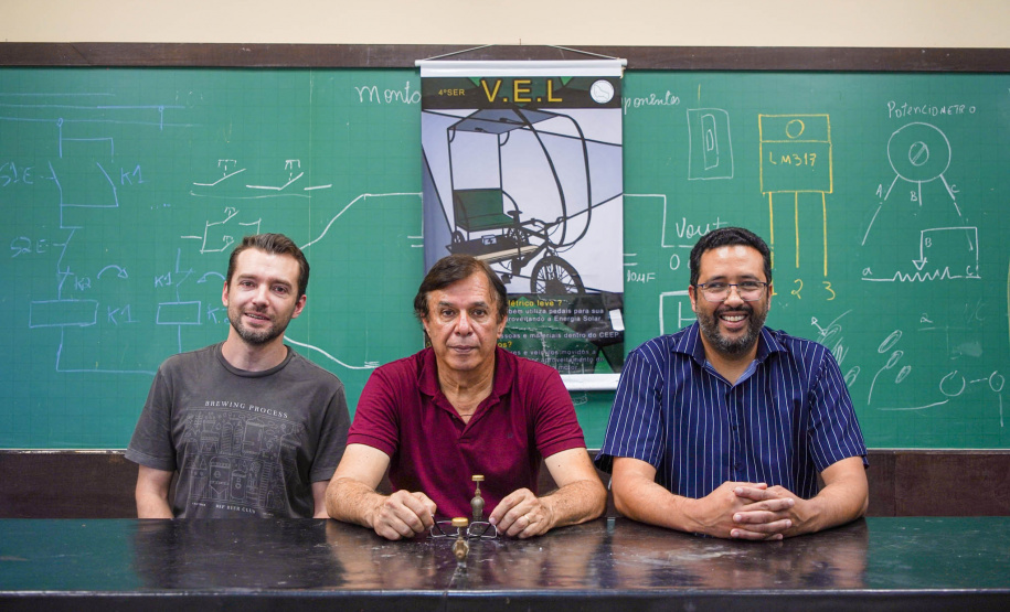 Alunos da rede estadual estudam e promovem melhorias em veículos elétricos