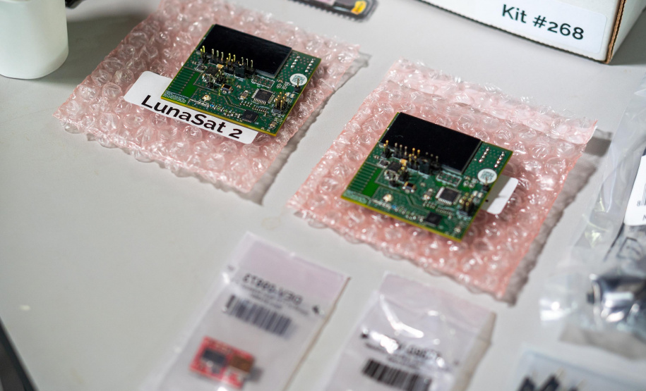 Alunos do CEP programarão placas eletrônicas enviadas à Lua pela NASA 